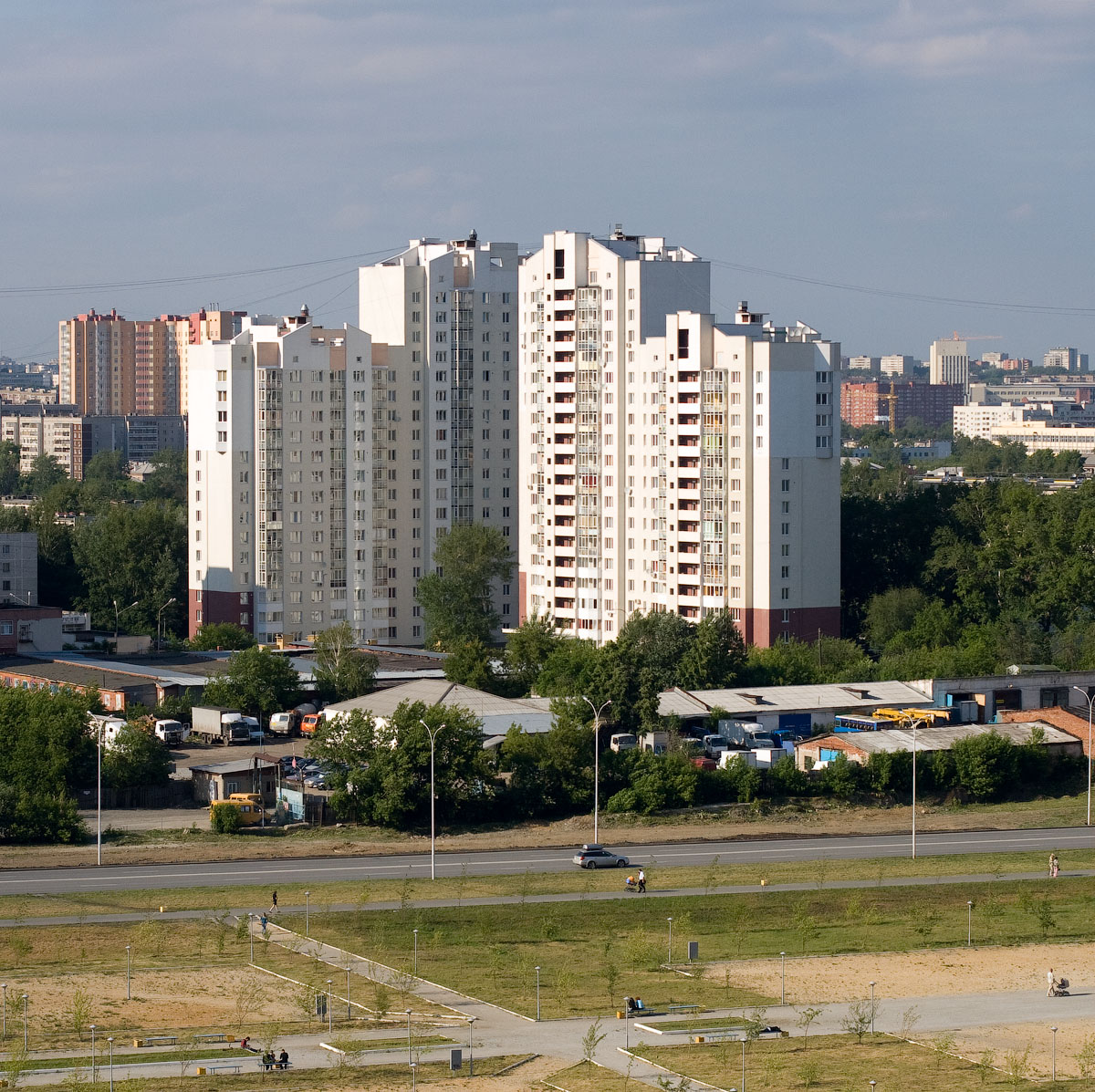 Екатеринбург, Улица 8 Марта, 181/5; Улица 8 Марта, 181/6