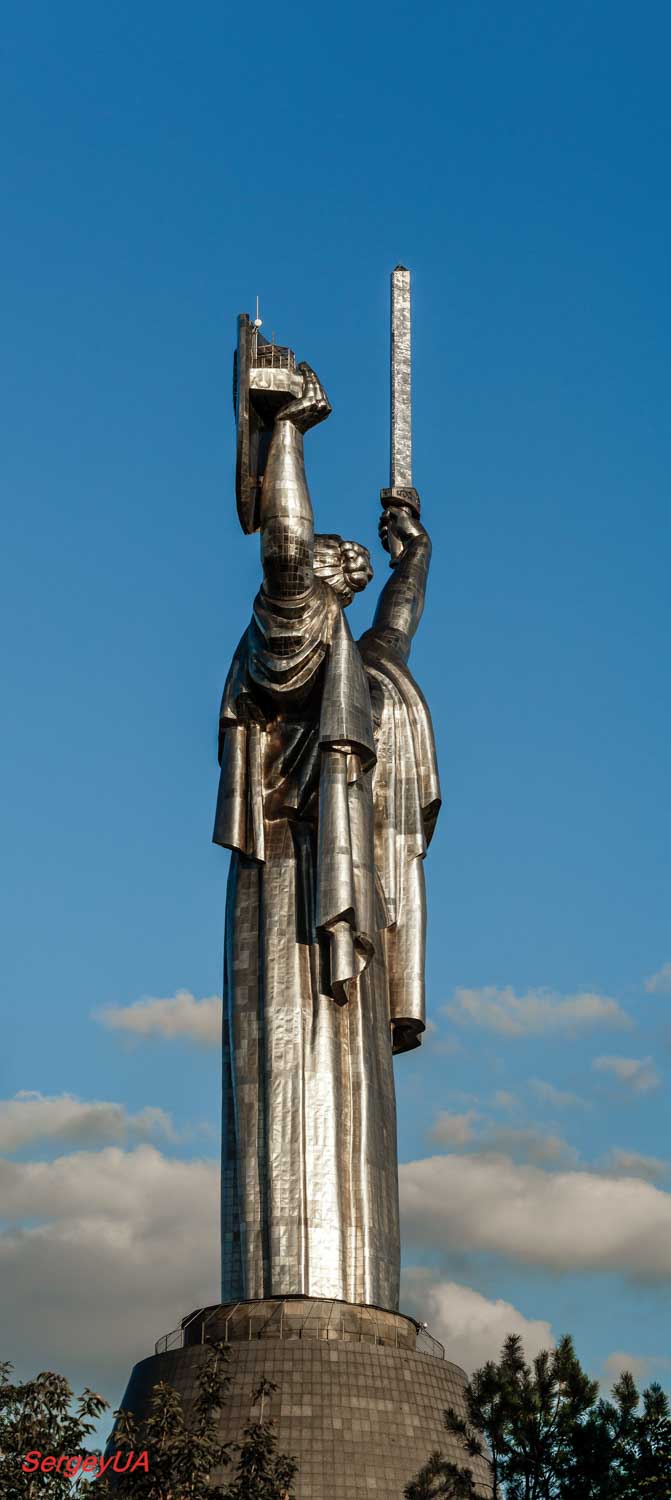 Киев, Лаврская улица, 24