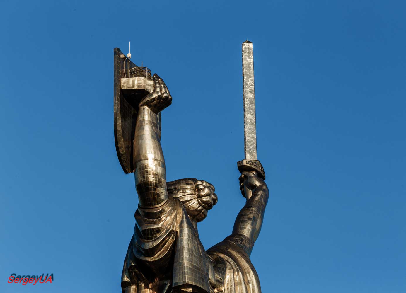 Киев, Лаврская улица, 24