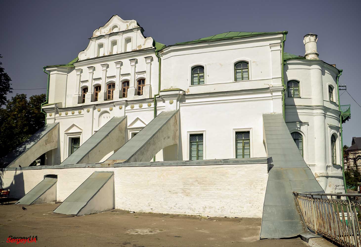 Киев, Лаврская улица, 9 корп. 9