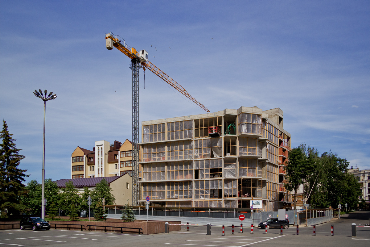 Казань, Улица Пушкина, 76 / Бассейная улица, 3