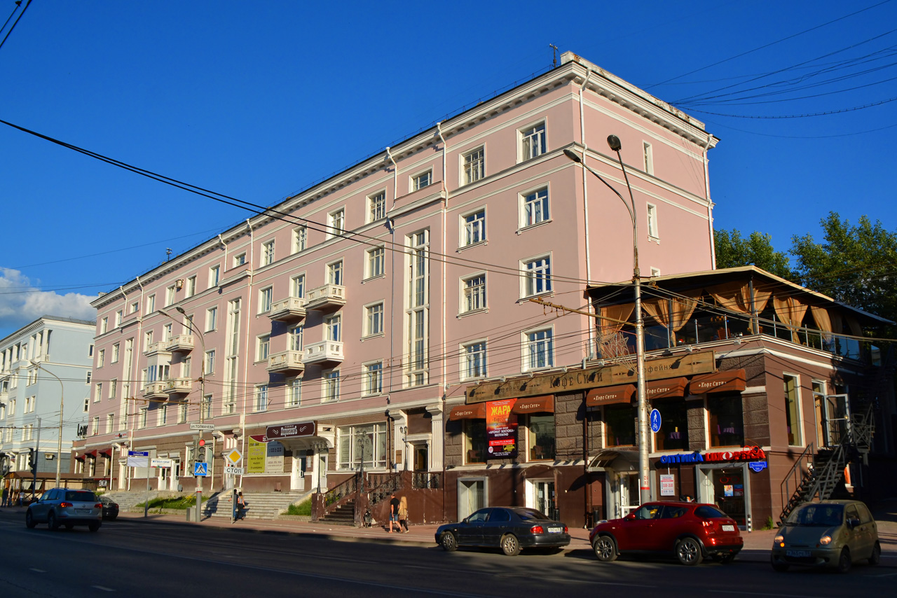 Пермь, Улица Ленина, 98