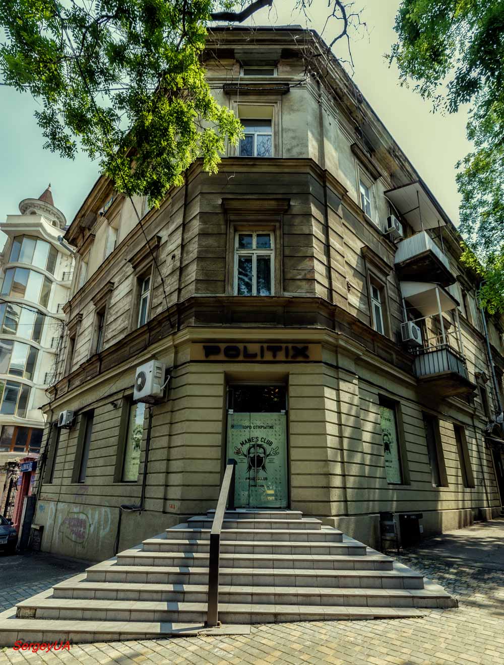 Одесса, Польська вулиця, 17 / Вулиця Жуковського, 9