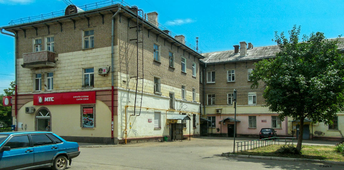 Уфа, Улица Левитана, 8 / Улица Ухтомского, 7