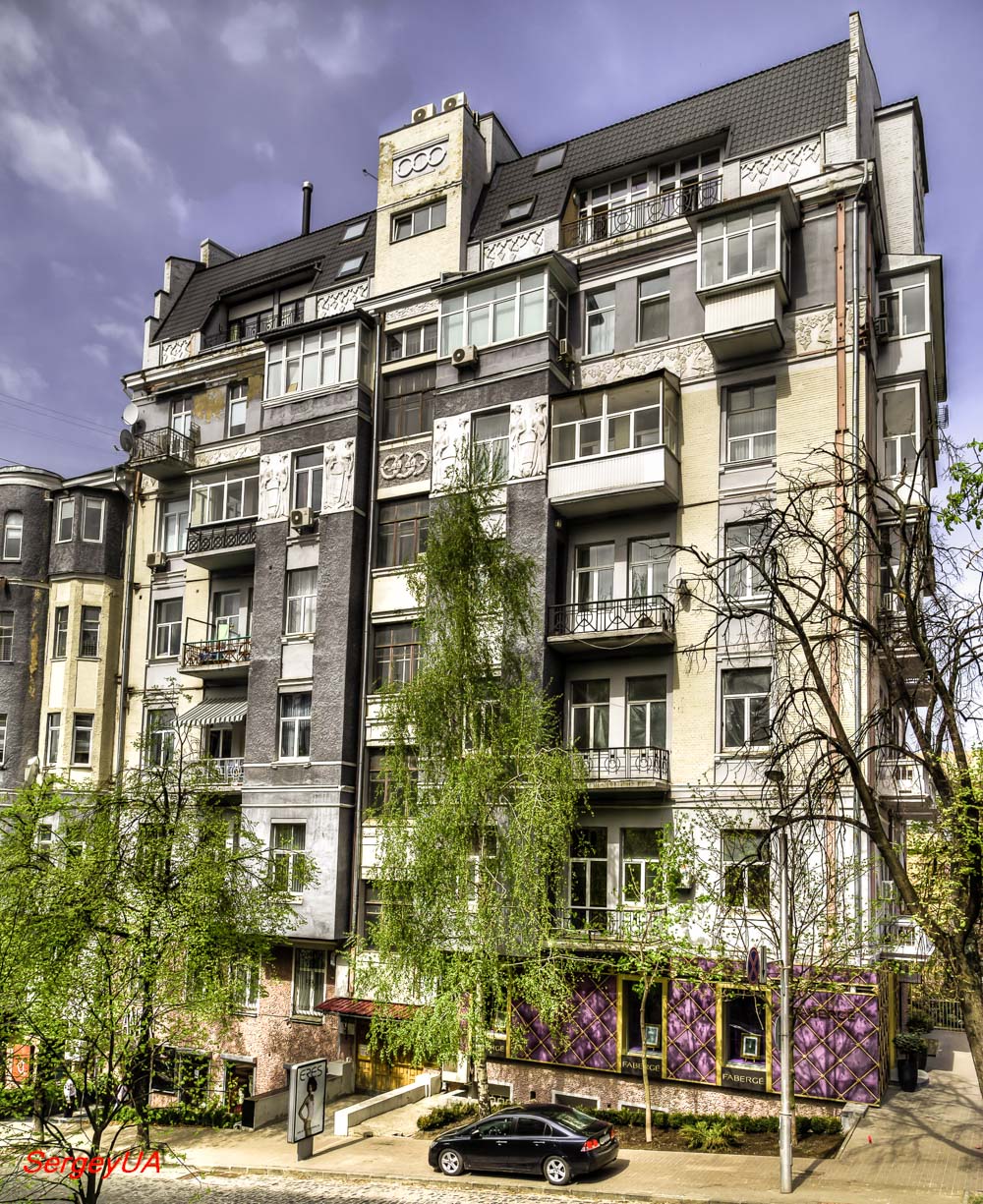 Киев, Улица Архитектора Городецкого, 17 / Ольгинская улица, 1