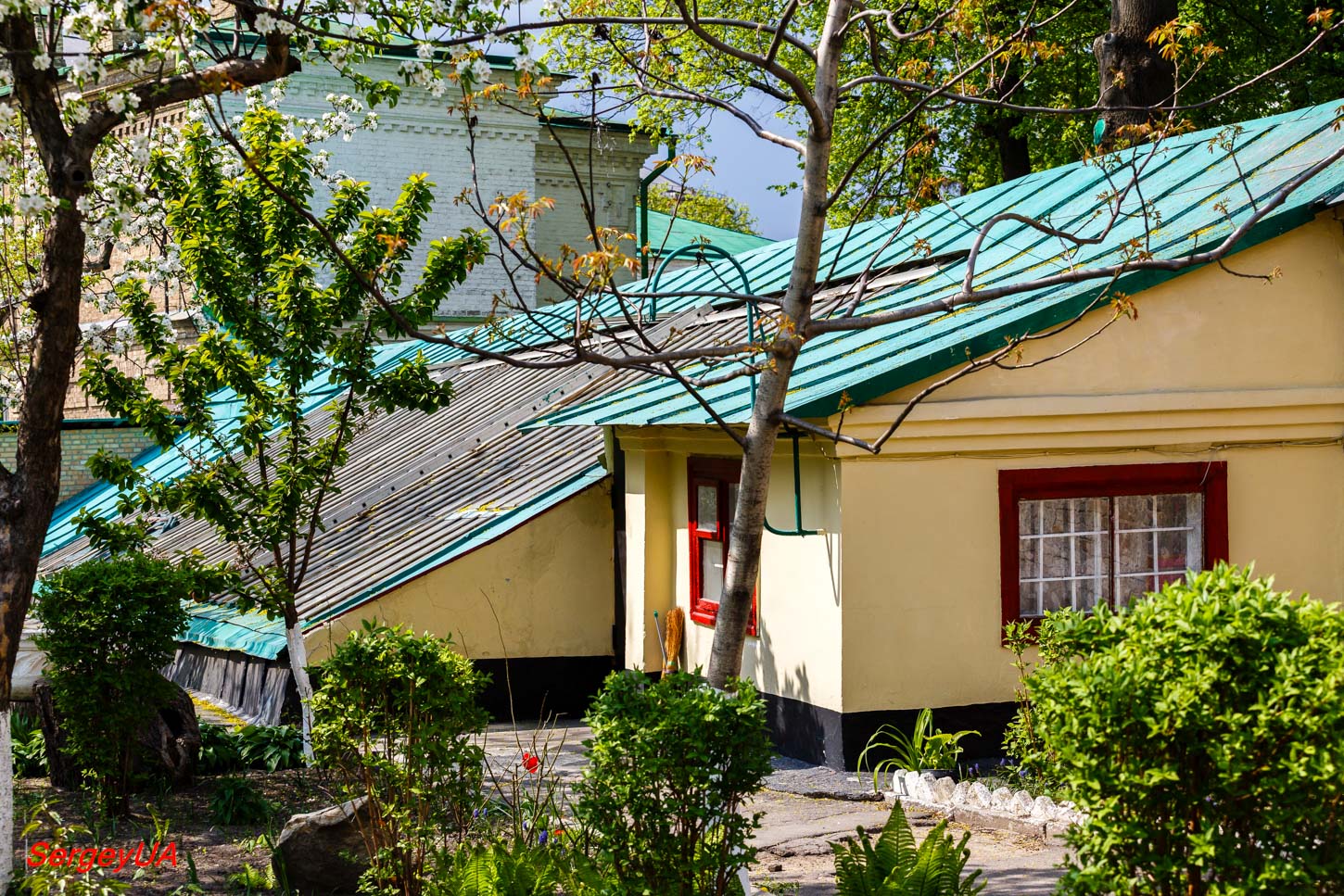Киев, Лаврская улица, 9 корп. 87