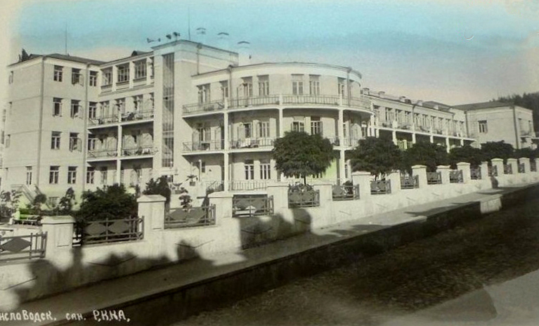 Кисловодск, Улица Герцена, 7 / Проспект Дзержинского, 10