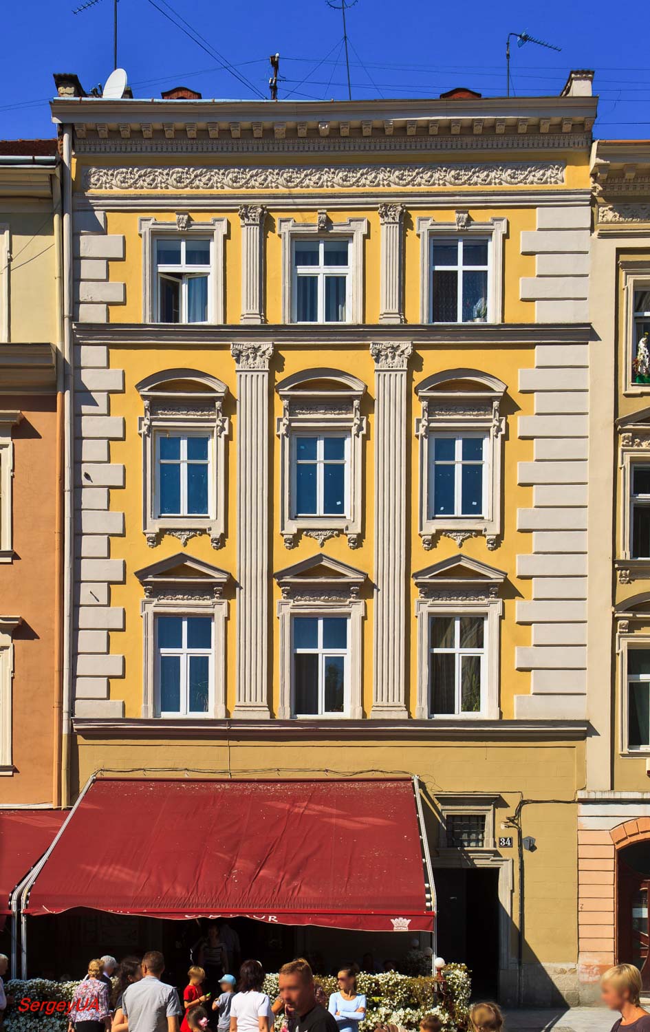 Львов, Площадь Рынок, 34