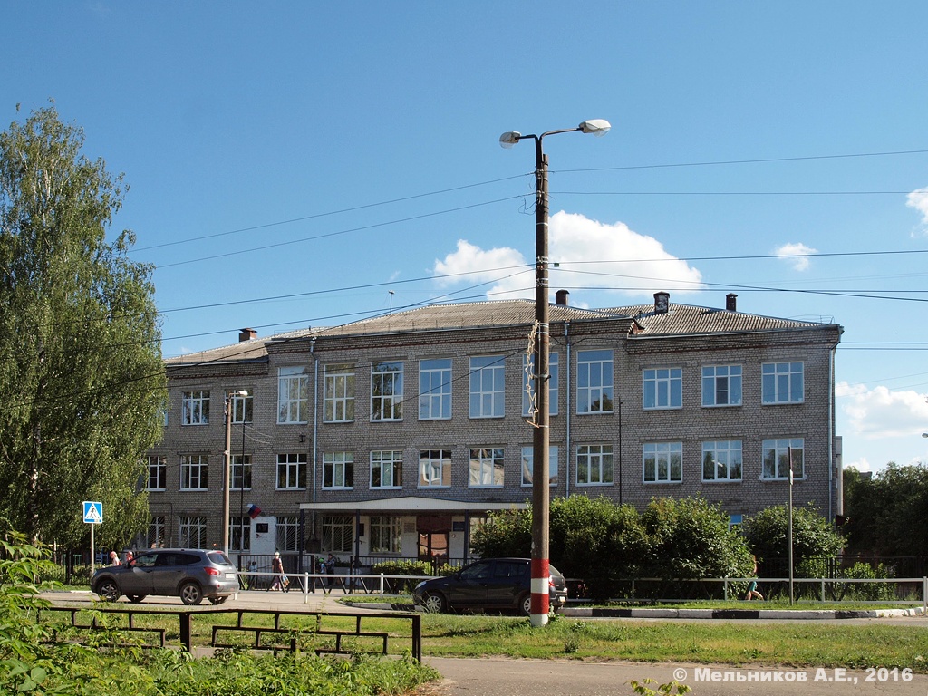 Бор, Октябрьская улица, 82