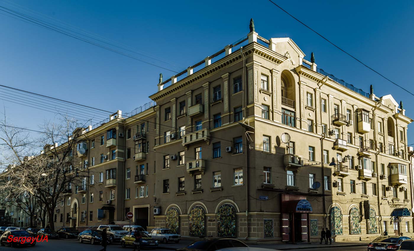 Charkow, Проспект Героев Харькова, 15