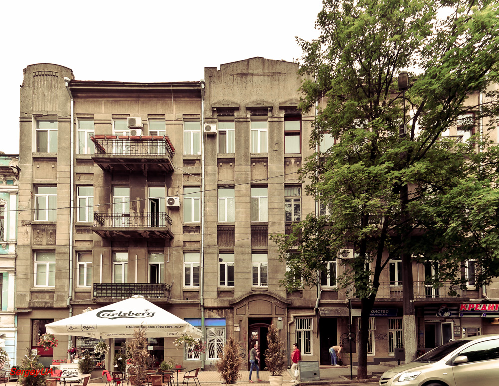 Одесса, Пушкінська вулиця, 16 / вулиця буніна, 17