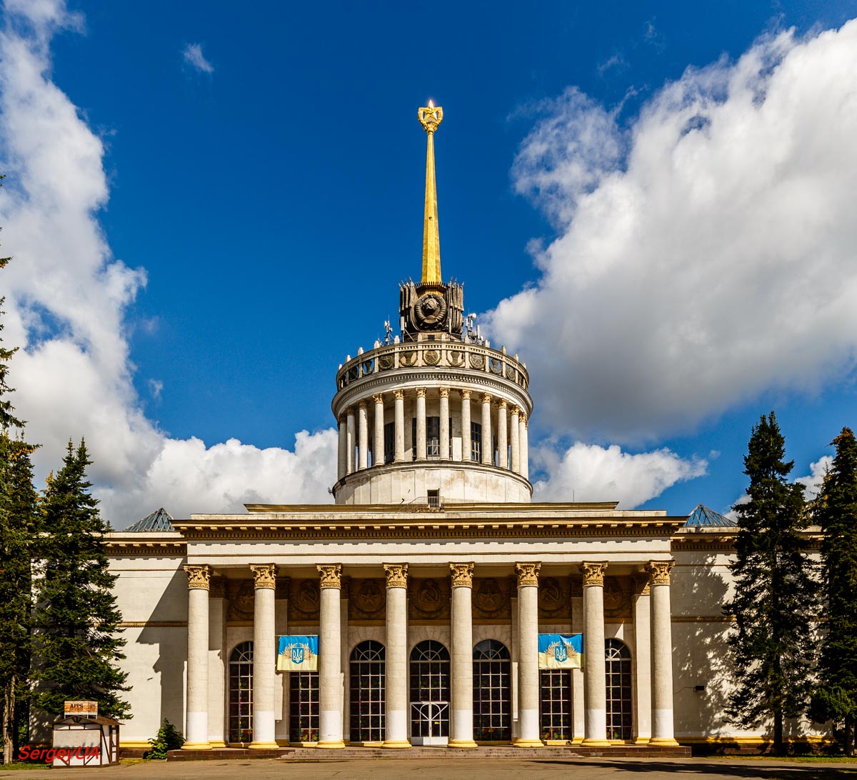 Киев, Проспект Академика Глушкова, 1 корп. 1
