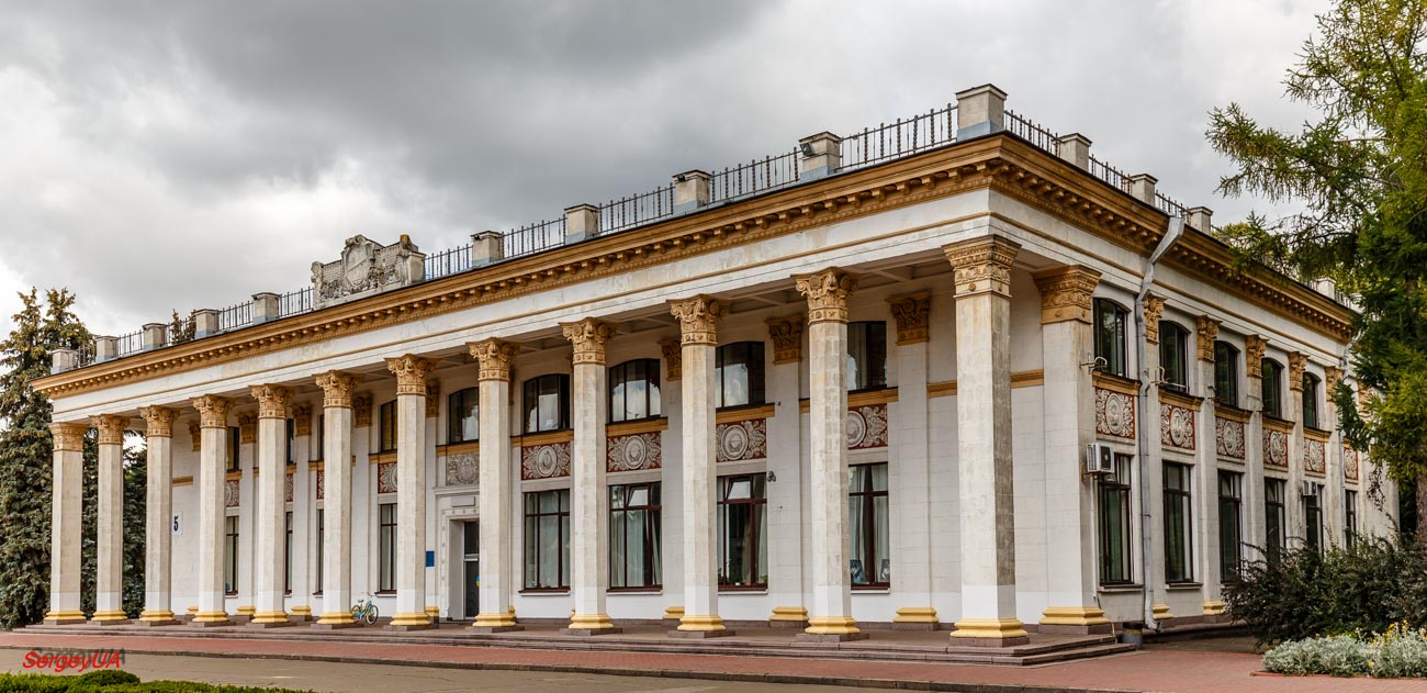 Киев, Проспект Академика Глушкова, 1 корп. 5