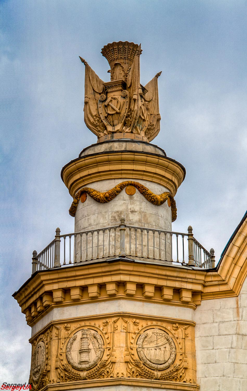 Киев, Проспект Академика Глушкова, 1 корп. 7