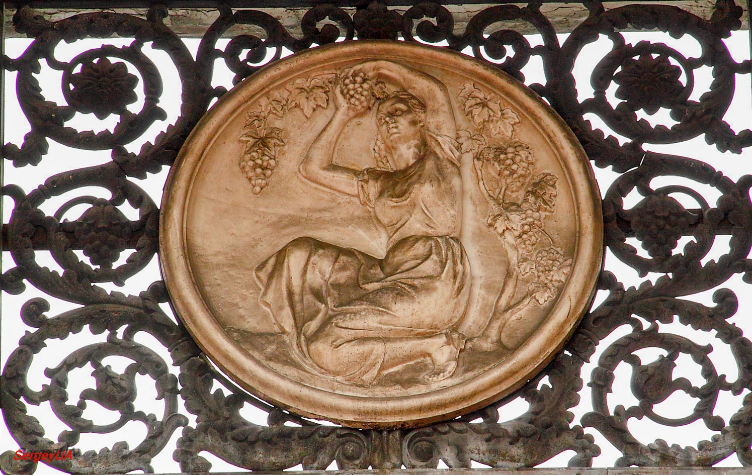 Киев, Проспект Академика Глушкова, 1 корп. 8