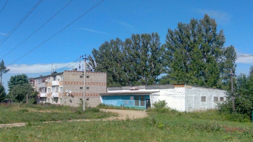 Переславский район, прочие н.п., с. Большая Брембола, улица Строителей, 12; с. Большая Брембола, улица Строителей, 11