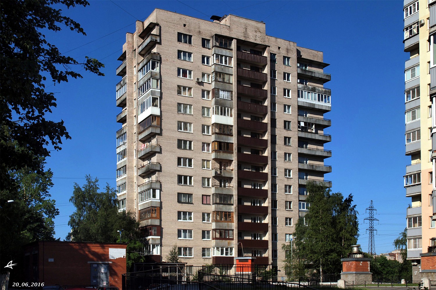 Санкт-Петербург, Улица Вавиловых, 17 корп. 1