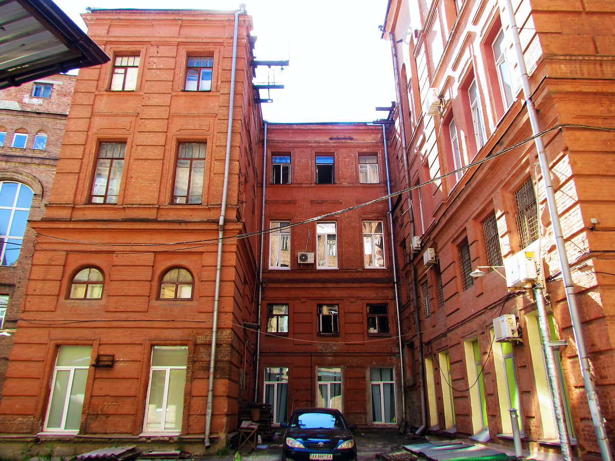 Харьков, Площадь Конституции, 26