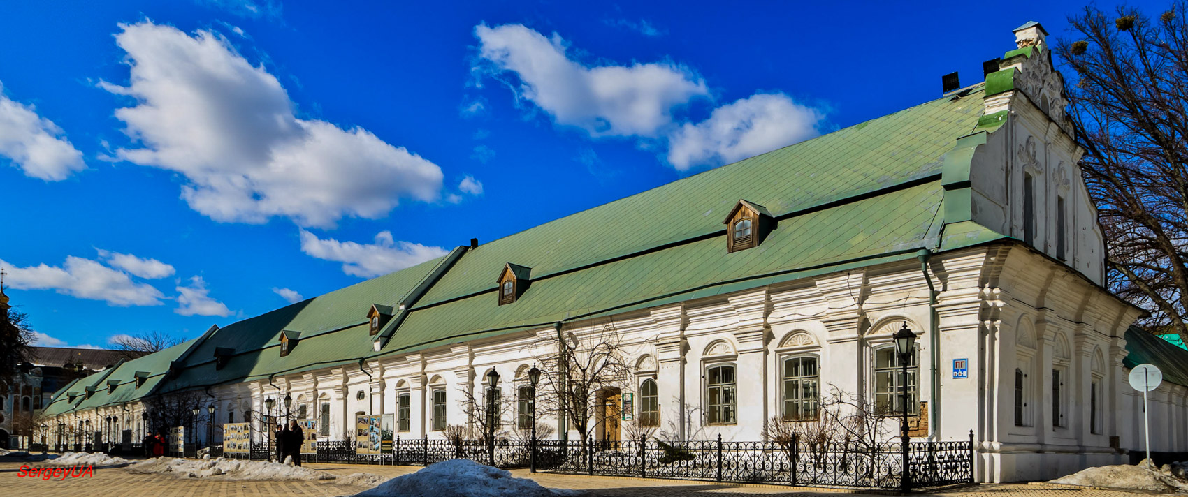 Киев, Лаврская улица, 9 корп. 4