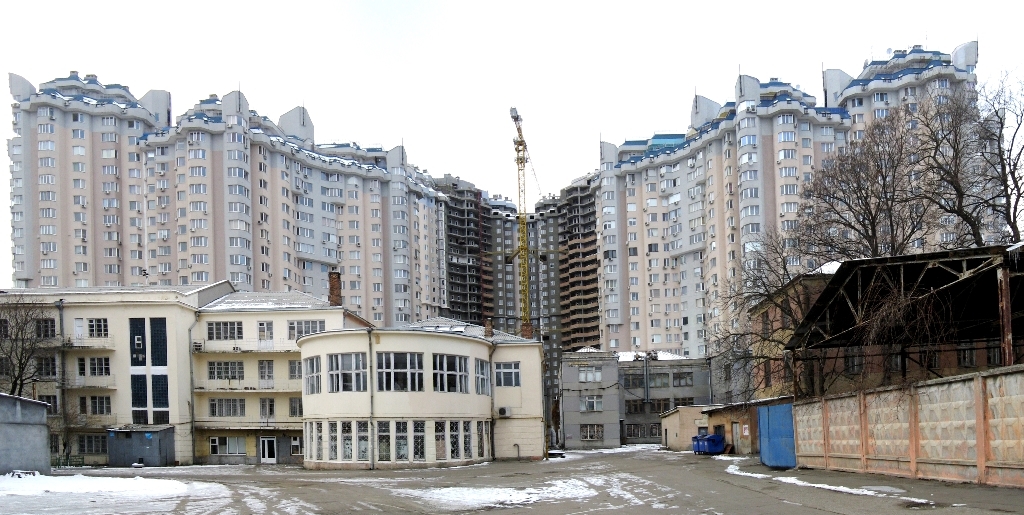 Odesa, Канатна вулиця, 116; Середньофонтанська вулиця, 19б; Середньофонтанська вулиця, 19а; Середньофонтанська вулиця, 19в