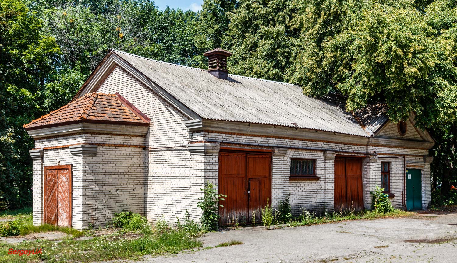 Киев, Проспект Академика Глушкова, 1 корп. 166