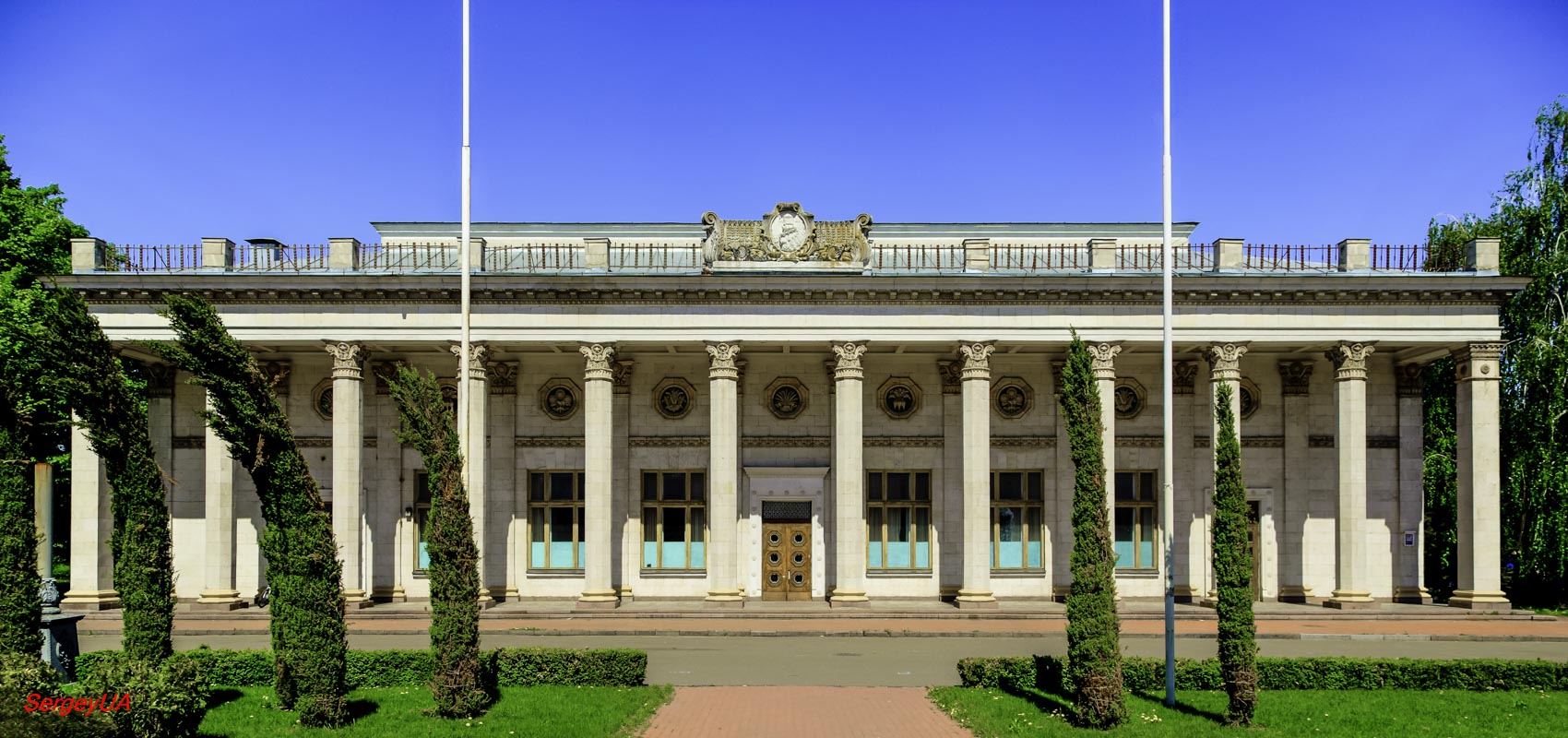 Киев, Проспект Академика Глушкова, 1 корп. 6