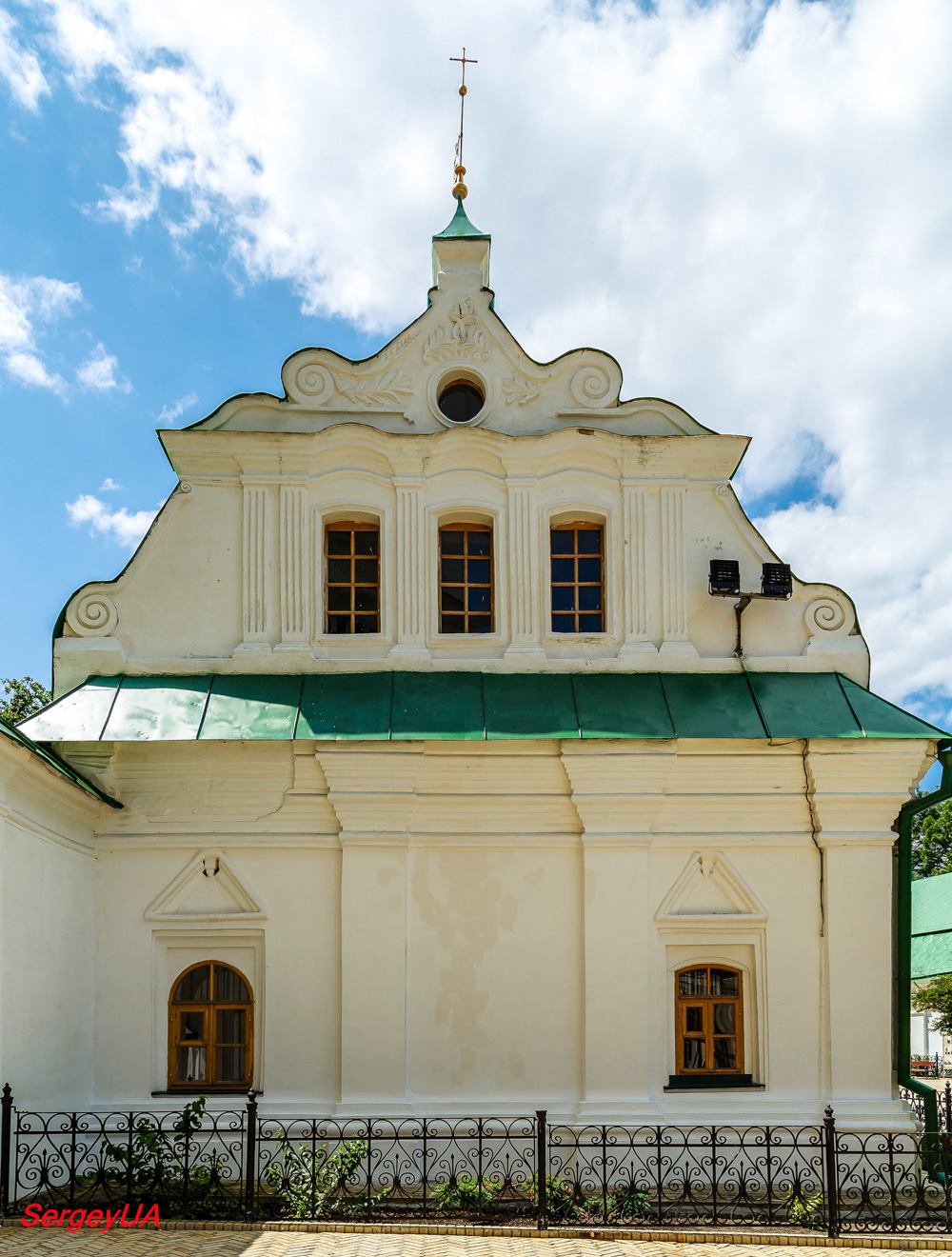 Киев, Лаврская улица, 9 корп. 3