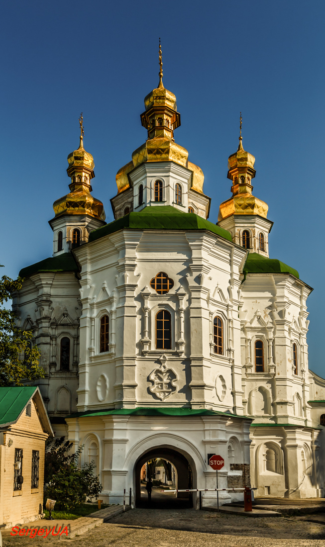 Киев, Лаврская улица, 9 корп. 82
