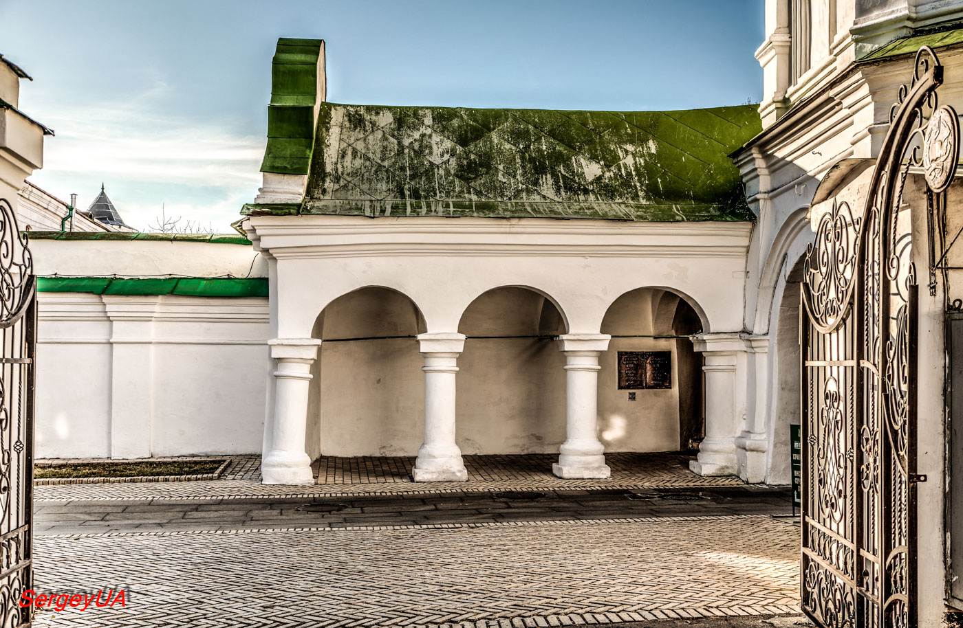Киев, Лаврская улица, 9 корп. 82