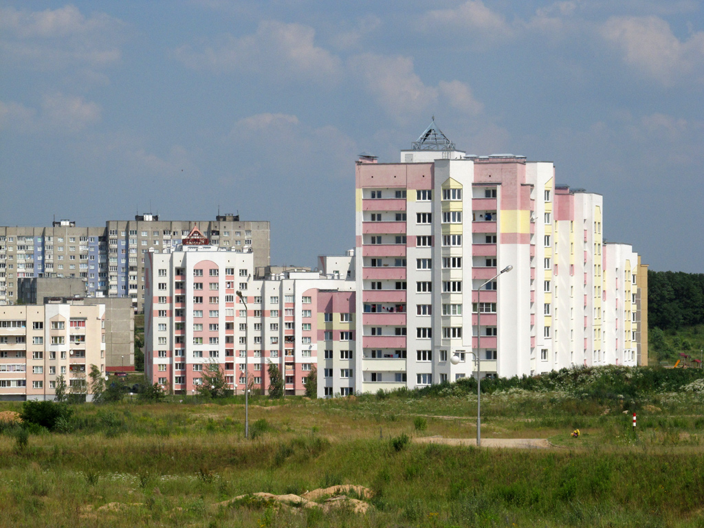 Слоним, Проспект Независимости, 23; Тополевая улица, 43 корп. 1