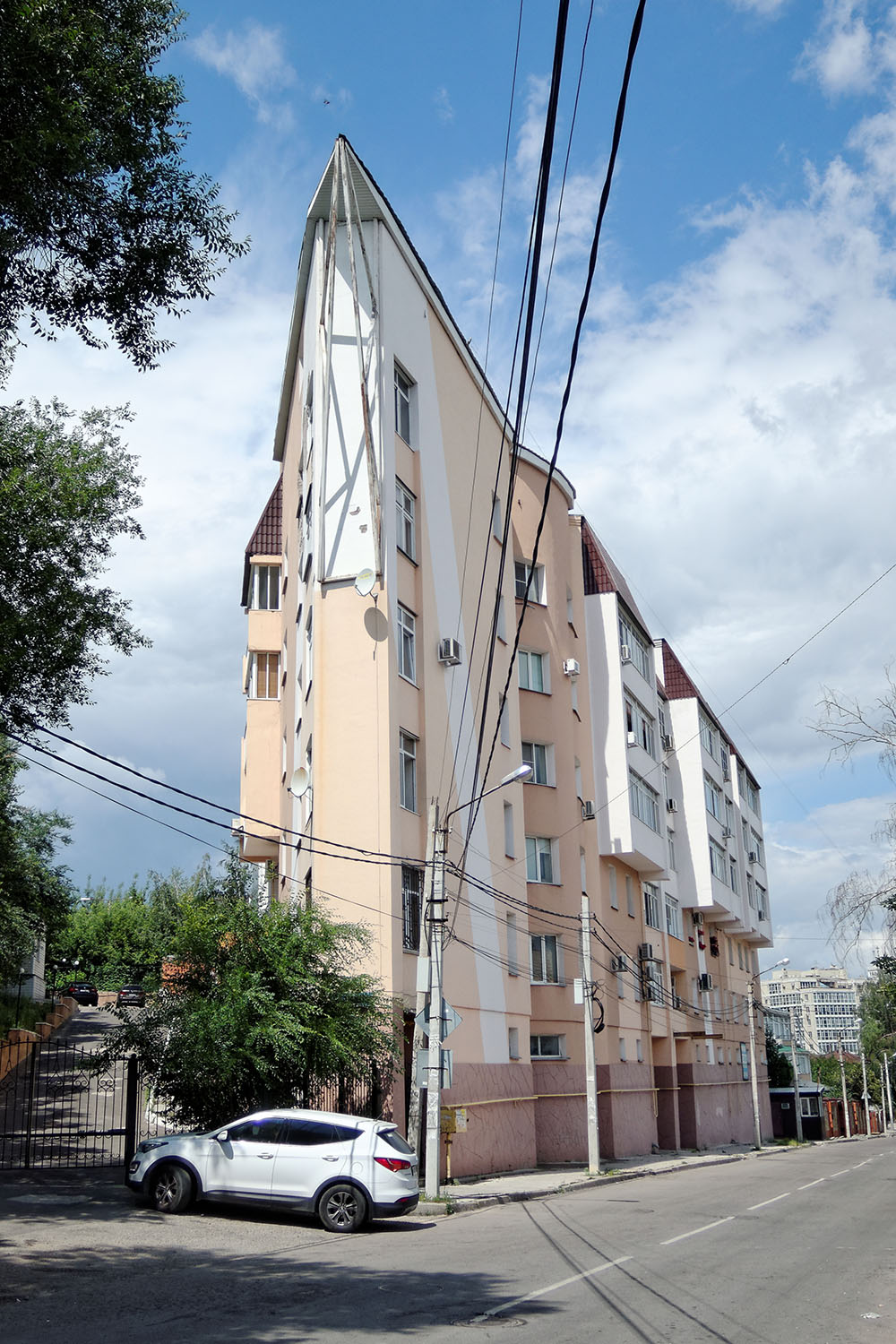 Voronezh, Улица 20-летия ВЛКСМ, 7