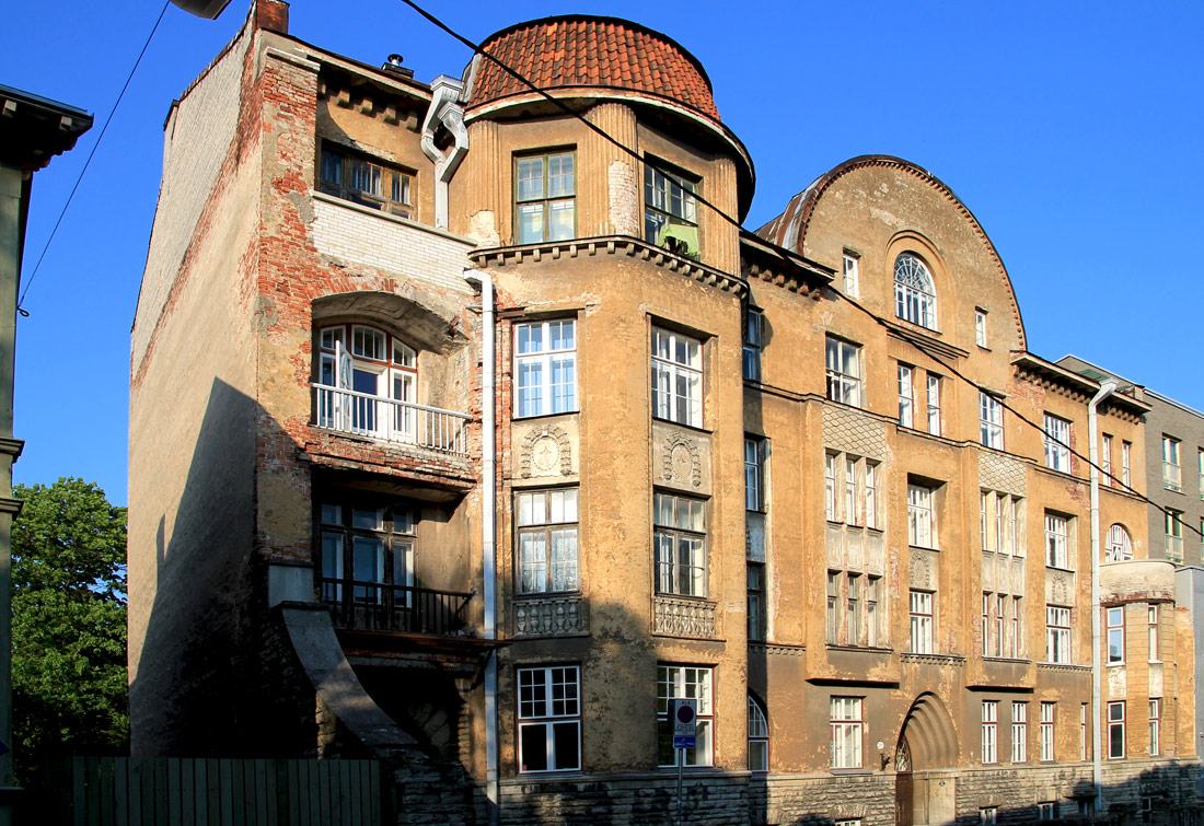 Таллин, Tatari, 21b