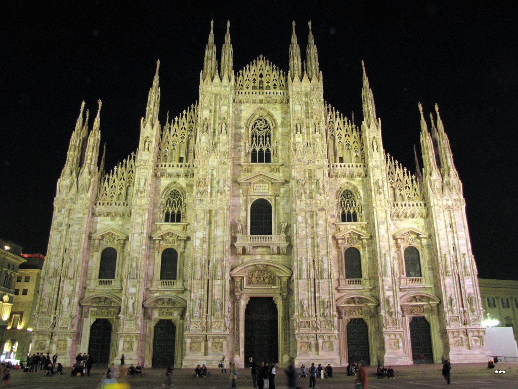 Milan, Piazza del Duomo