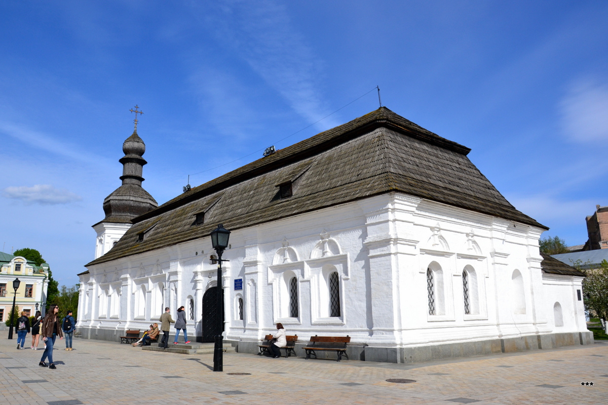 Киев, Трёхсвятительская улица, 6А