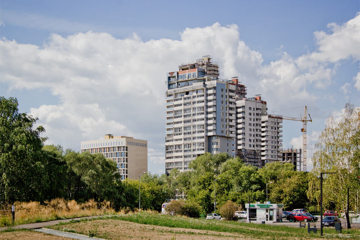 Казань, Комсомольская улица, 1 корп. 1