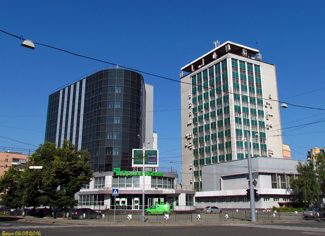 Харьков, Маломясницкая улица, 2А; Проспект Гагарина, 4