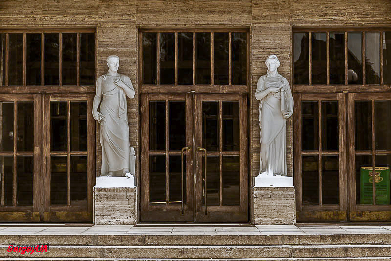 Ужгород, Народная площадь, 5