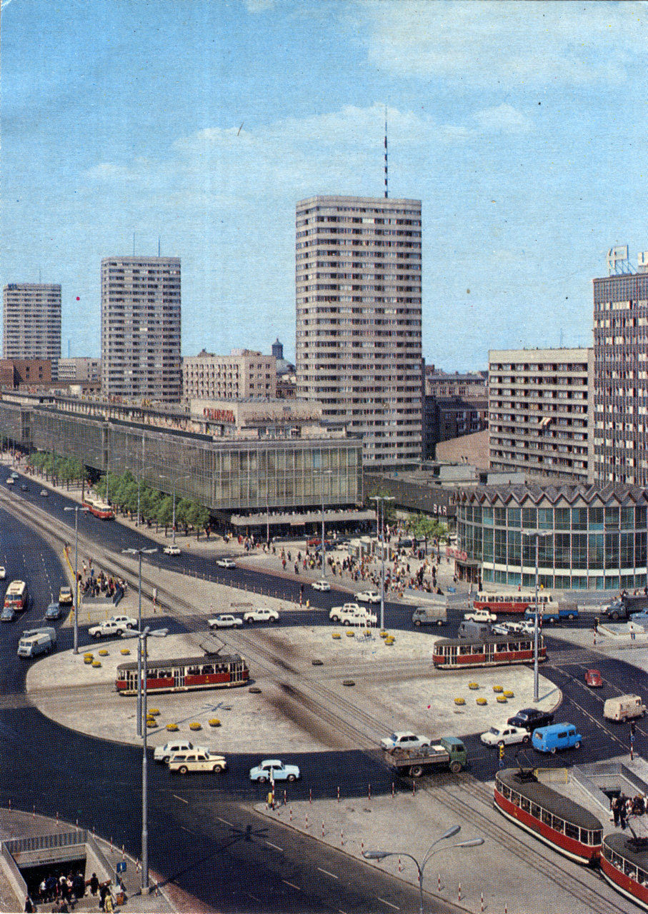 Варшава, Ulica Świętokrzyska, 35; Ulica Zgoda, 13; Ulica Chmielna, 35; Ulica Marszałkowska, 104-122; Ulica Marszałkowska, 100-102