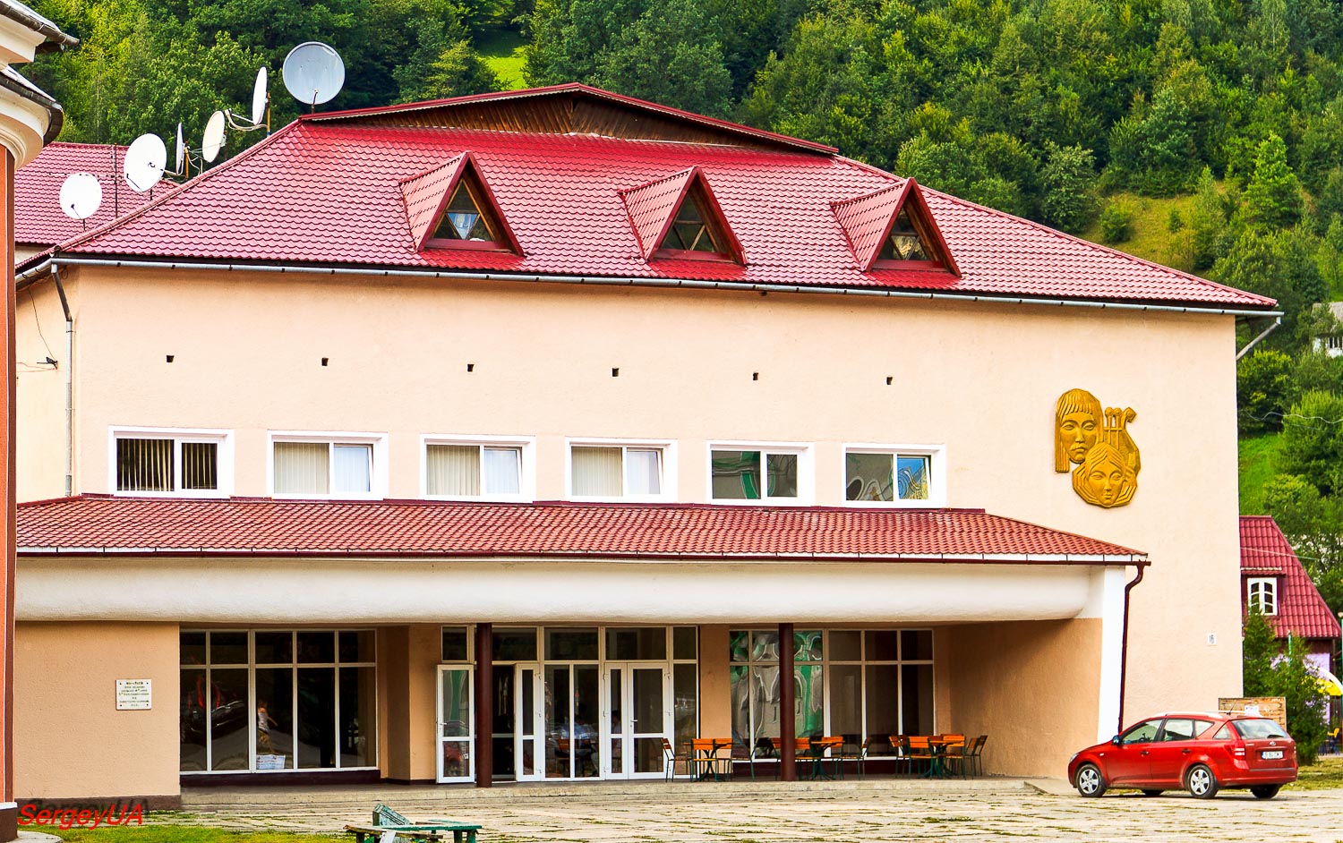 Рахов, Улица Мира, 16