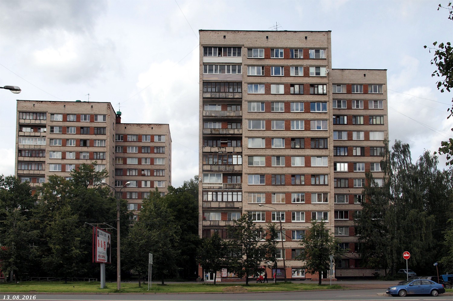 Санкт-Петербург, Проспект Науки, 42; Улица Карпинского, 20