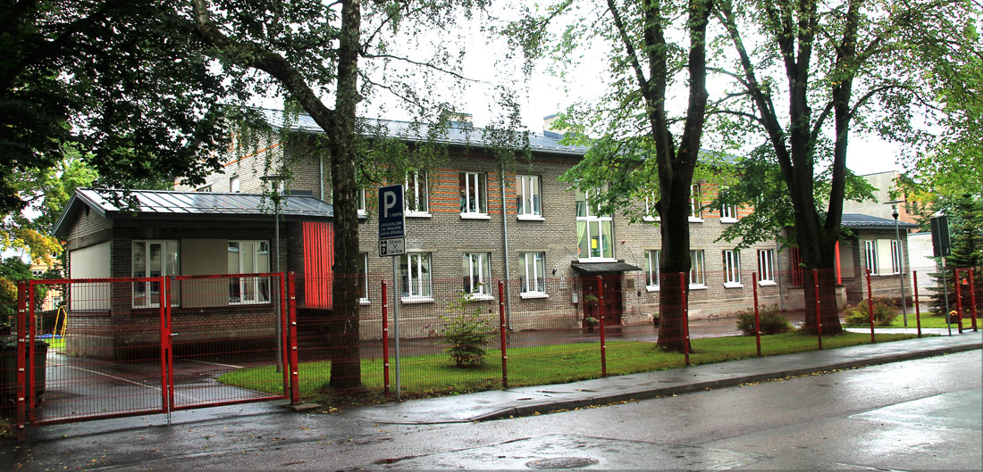 Таллин, Komeedi, 3