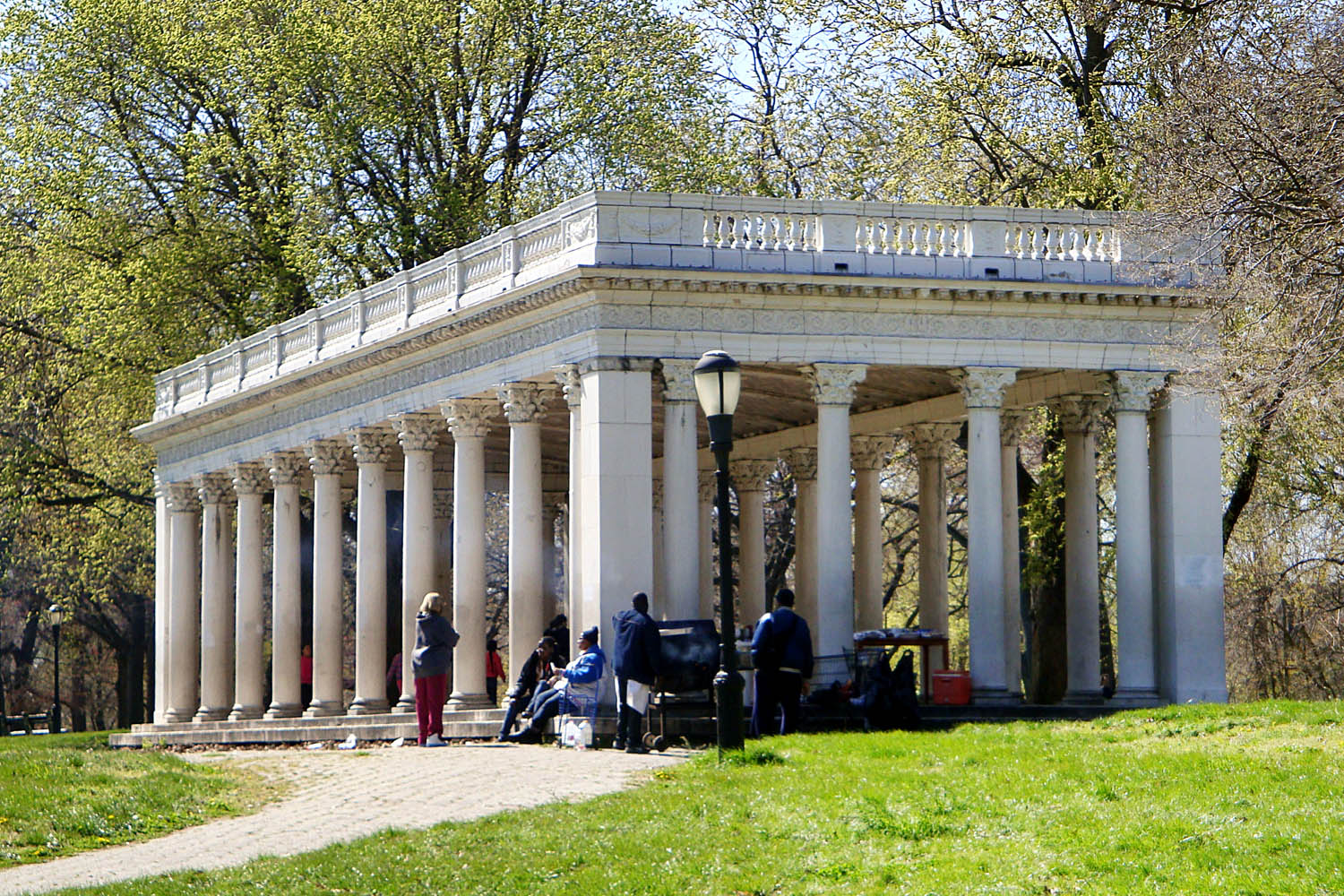 Нью-Йорк, Parkside Avenue, 141