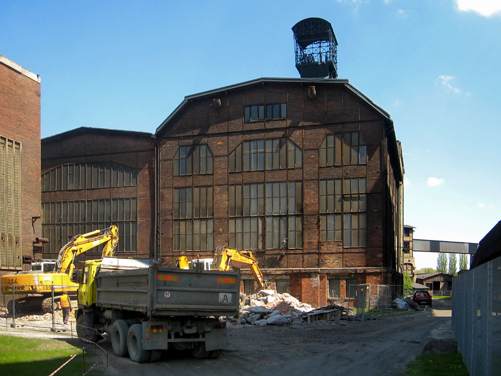 Острава, Ruská, 20* (2993)