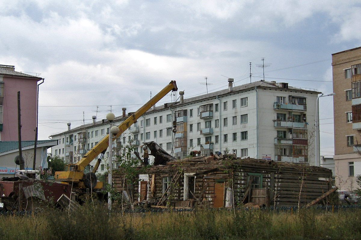 Якутск, Улица Дзержинского, 26; Улица Дзержинского, 19