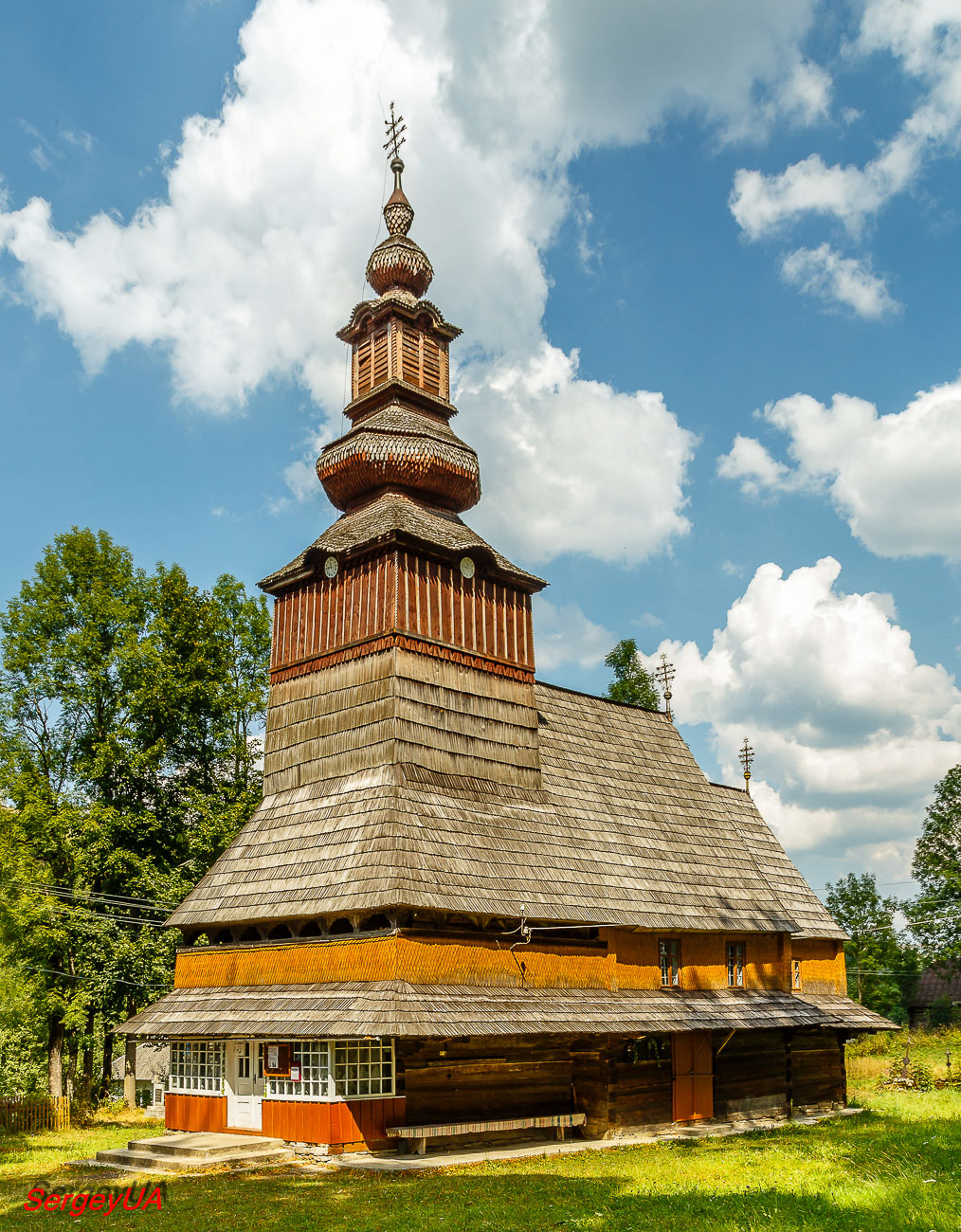 Межгорский район, прочие н.п., с. Пилипец, 105А