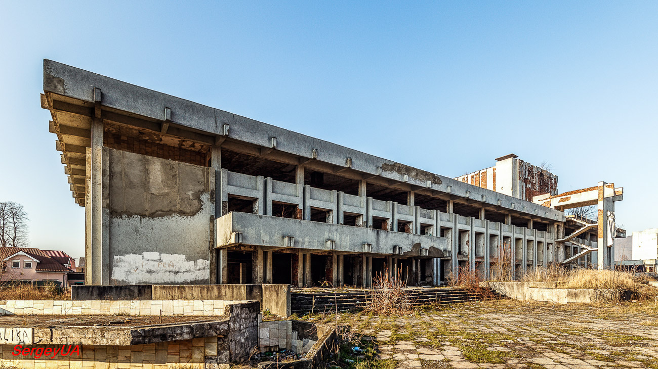 Свалява, Улица Алексия, 1