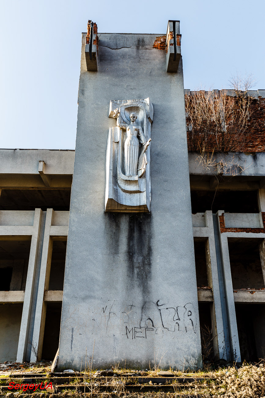 Свалява, Улица Алексия, 1