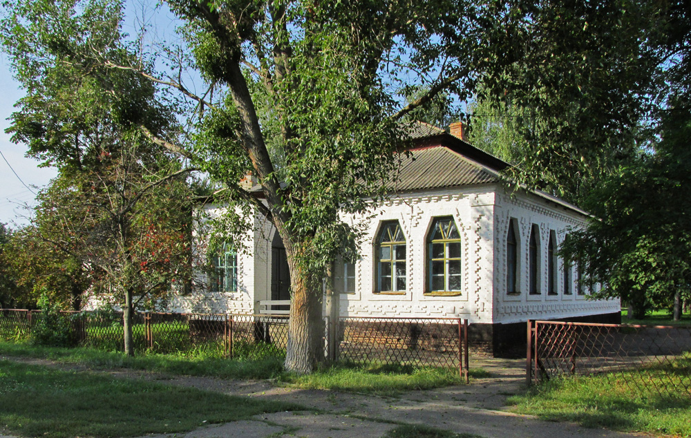 Лохвицкий район, прочие н.п., с. Бодаква, Школьная улица, 1