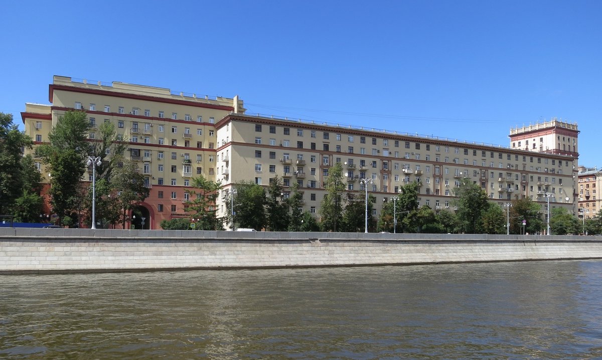 Москва, Фрунзенская набережная, 48; Фрунзенская набережная, 46