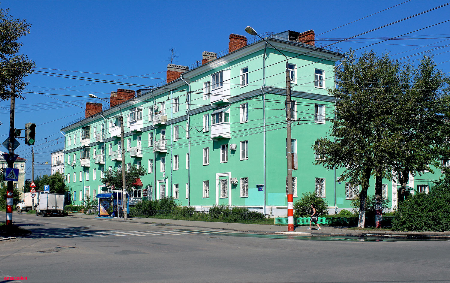 Дзержинск, Проспект Чкалова, 13 / Улица Маяковского, 16